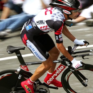 开云体育-科维托娃王者归来！首秀状态爆棚引爆曼联观众沸腾，王者归来！科维托娃爆棚首秀引爆全场