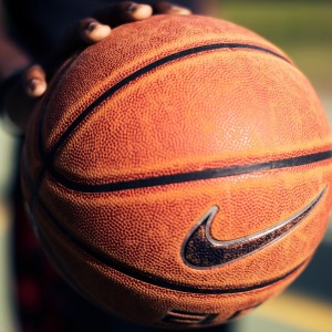 kaiyun-体育之夜三重奏，罗马欧冠梦碎，费耶诺德篮球关键战，篮网集结日压哨绝杀，欧洲体育悲喜三重奏，罗马欧冠梦碎、篮网压哨绝杀与费耶诺德关键战